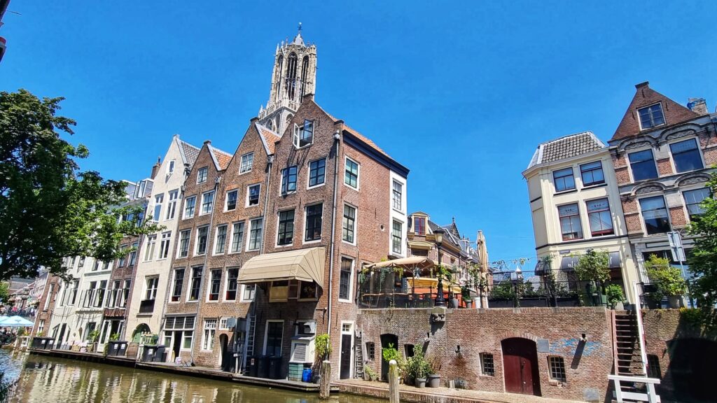 Oudegracht, lijnmarkt, Domtoren: stadswandeling Utrecht centrum wandelroute