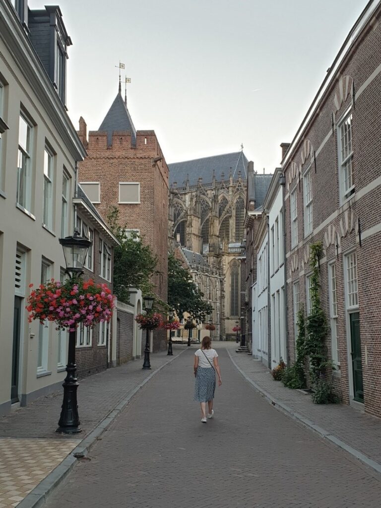 Achter de Dom, walking route to Dom Church and Dom Tower (must-see sight in Utrecht city center)