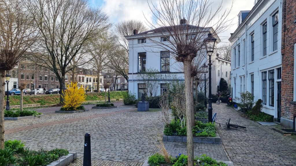 Nijntje pleintje, Utrecht centrum, Nijntje standbeeld