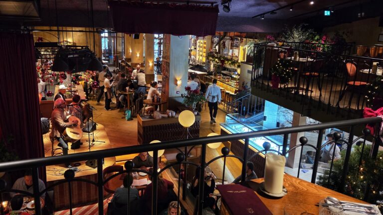 Tapascafé Paloma, Mariaplaats, Utrecht centrum (restaurant Utrecht met theatermenu, early dinner)