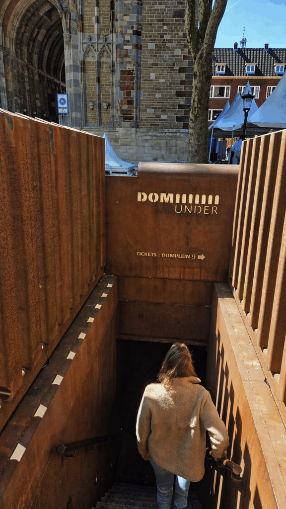 DOMUnder Utrecht; ondergrondse rondleiding langs 2000 jaar geschiedenis (onder het Domplein)