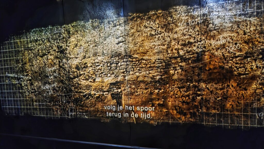 DOMUnder Utrecht; ondergrondse rondleiding langs 2000 jaar geschiedenis (onder het Domplein)
